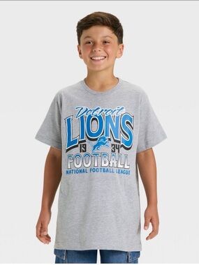 Boys’ Detroit Lions NFL Oversized Graphic T-Shirt Gray M (8/10) NWT Short Sleeve